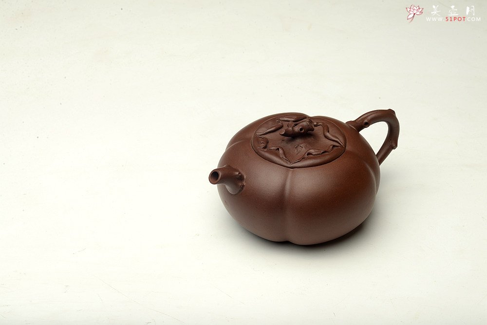 紫砂壶图片：潘丹初乙未年精进之作  筋囊花货 全手玉柿 气度饱满逸品  值得赏玩珍藏 - 宜兴紫砂壶网