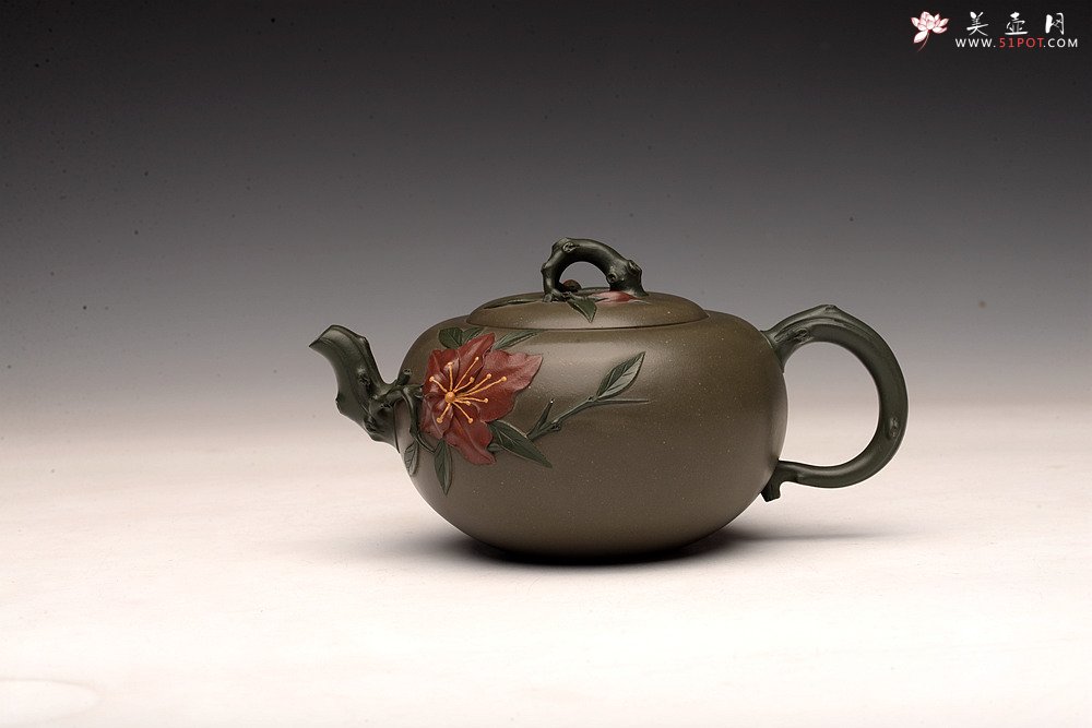 紫砂壶图片：原创作品 孙伟强张新亚合作 映山红 别有风韵~贴叶精湛 - 宜兴紫砂壶网