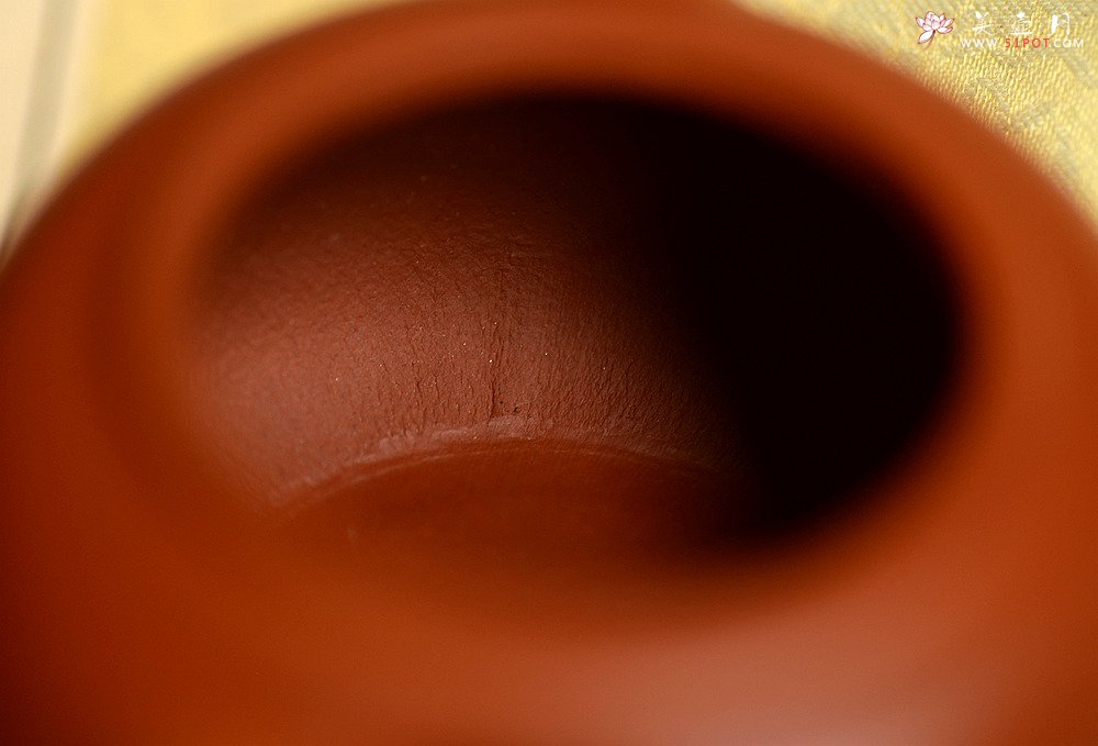 紫砂壶图片：徐亚春新作 全手工朱泥红泉 有趣实用 - 宜兴紫砂壶网