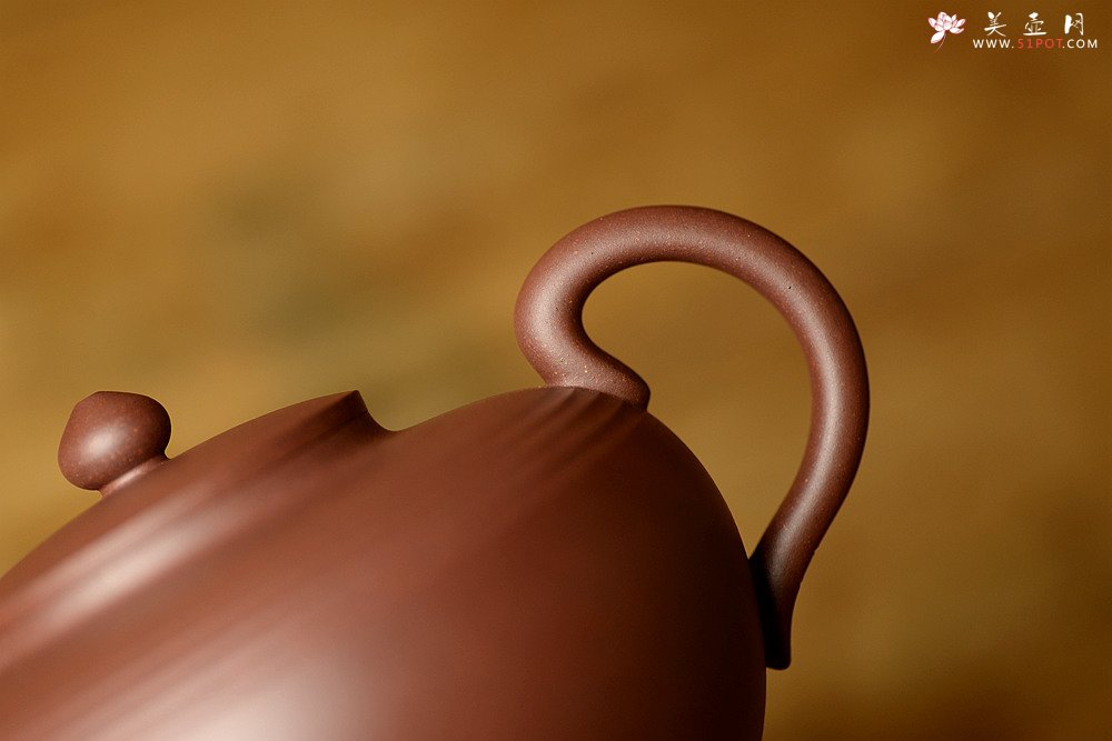 紫砂壶图片：古朴大气~ 于洪霞老师精心之作 全手汉韵套组~ 饱满俊雅 - 宜兴紫砂壶网