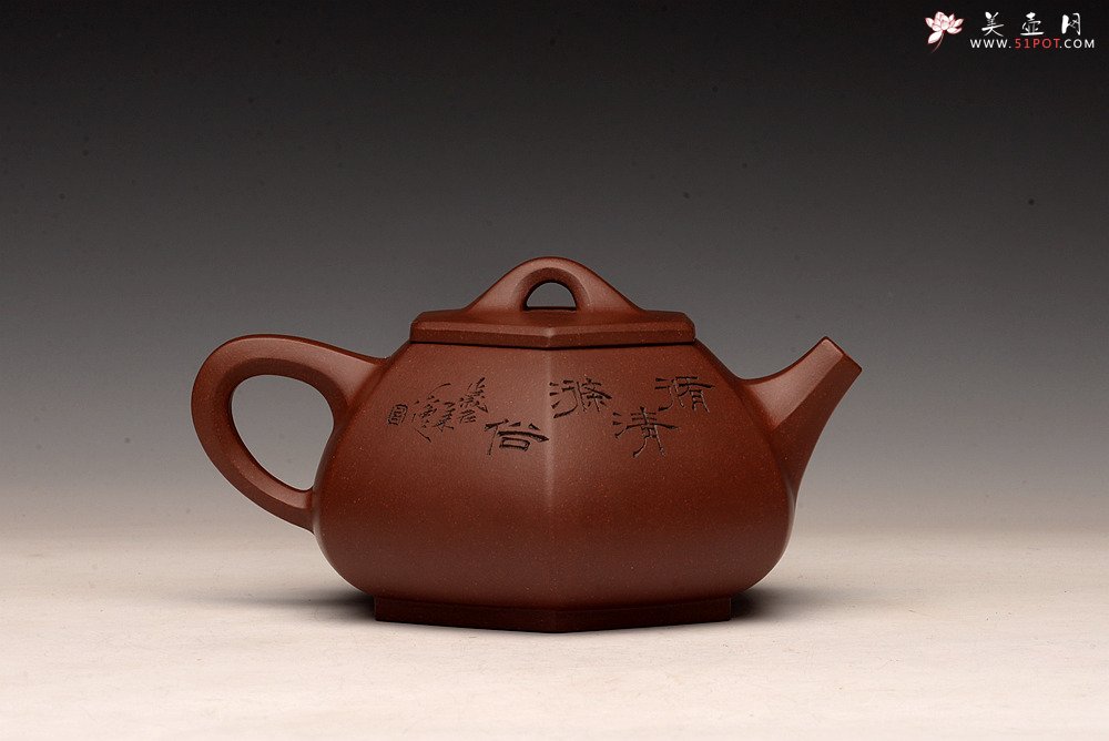 紫砂壶图片：何卫枫全手作品 陆轶舟文气装饰 别具一格 全手六方石瓢 挺拔有力 - 宜兴紫砂壶网
