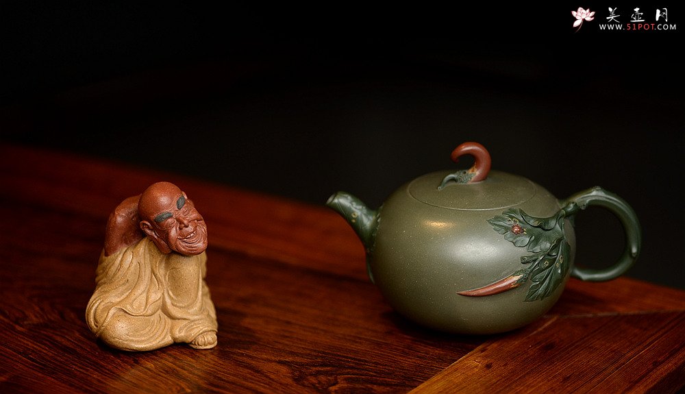 紫砂壶图片：原创作品 孙伟强张新亚合作 辣椒 红红火火 贴叶精湛细腻 - 宜兴紫砂壶网