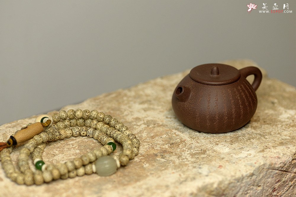 紫砂壶图片：美壶特惠 心经小巨轮 拙朴之风 杀茶利器 茶人最爱 - 宜兴紫砂壶网