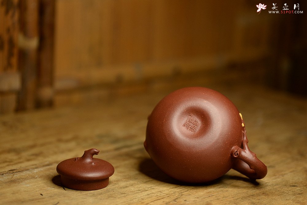 紫砂壶图片：单志萍作品 大气饱满 实用花器 凌寒 - 宜兴紫砂壶网