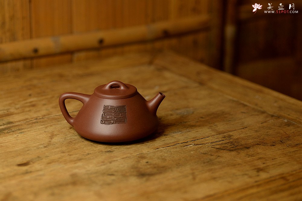 紫砂壶图片：吴杰摹古之全手子冶石瓢 墨生装饰 器形端正~ 骨肉均挺 - 宜兴紫砂壶网