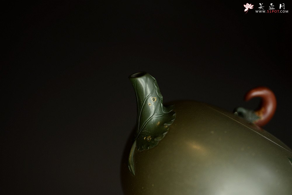 紫砂壶图片：原创作品 孙伟强张新亚合作 辣椒 红红火火 贴叶精湛细腻 - 宜兴紫砂壶网