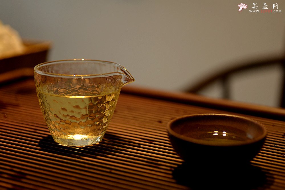 紫砂壶图片：美壶定制赠品活动  手工捶目公道杯 夏日风情~ - 宜兴紫砂壶网