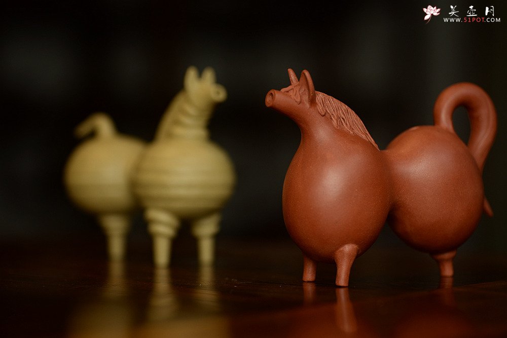 紫砂壶图片：施奇华特色文房茶宠 全手工马 颇有玩味~ - 宜兴紫砂壶网