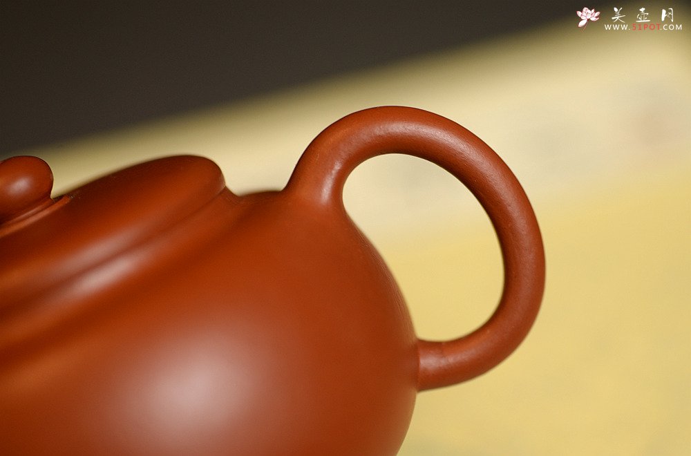 紫砂壶图片：徐亚春新作 全手工朱泥红泉 有趣实用 - 宜兴紫砂壶网