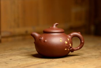 紫砂壶图片：单志萍作品 大气饱满 实用花器 凌寒 - 宜兴紫砂壶网