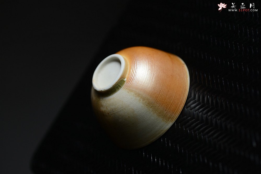 紫砂壶图片：定制精品 景德镇手工杯 柴烧自然落灰釉 每个不一样随机发货 - 宜兴紫砂壶网