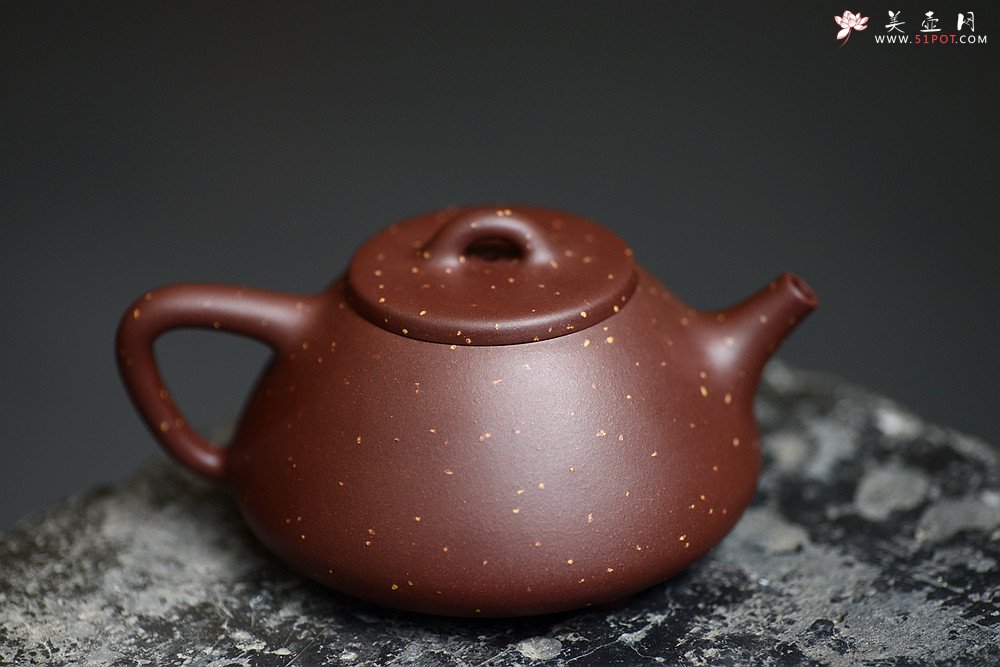 紫砂壶图片：曲峰老师全手工演绎经典 铺砂全手子冶石瓢 骨肉均挺 传统耐品 - 宜兴紫砂壶网