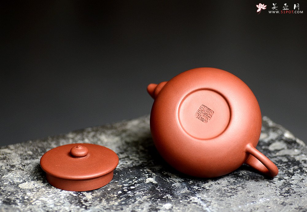 紫砂壶图片：美壶特惠 汲泉壶 性价比高 超级实用 - 宜兴紫砂壶网