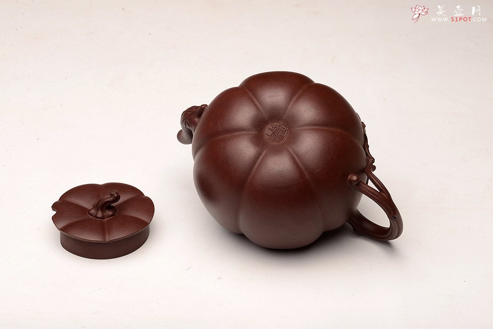 紫砂壶图片：顾正芳乙未年新品 饱满丰润 灵韵秀雅 全手筋纹南瓜 田园清趣 - 宜兴紫砂壶网