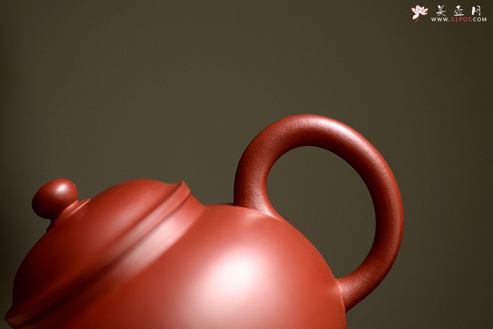 紫砂壶图片：夏日杀茶利器 红袍朱泥 全手小巨轮珠 型制可人 炮管直流 - 宜兴紫砂壶网