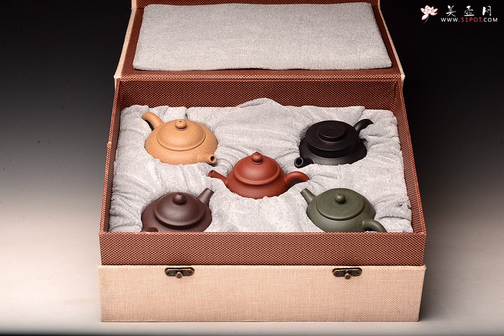 紫砂壶图片：美壶特惠 五色土巨轮套组 把玩送礼佳品 - 宜兴紫砂壶网