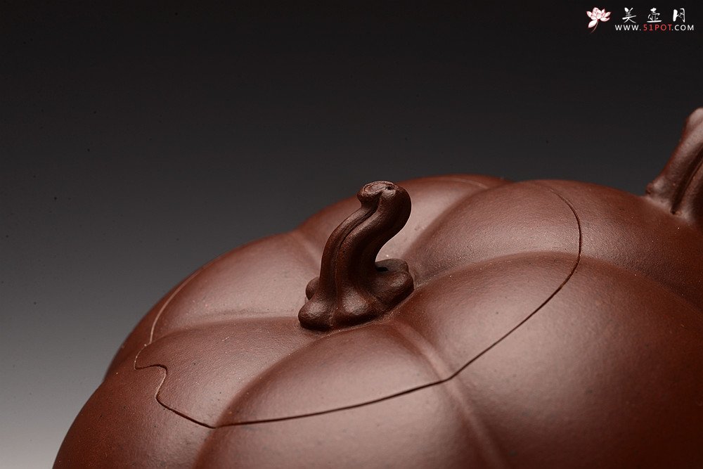 紫砂壶图片：顾正芳乙未年新品 饱满丰润 灵韵秀雅 全手筋纹南瓜 田园清趣 - 宜兴紫砂壶网