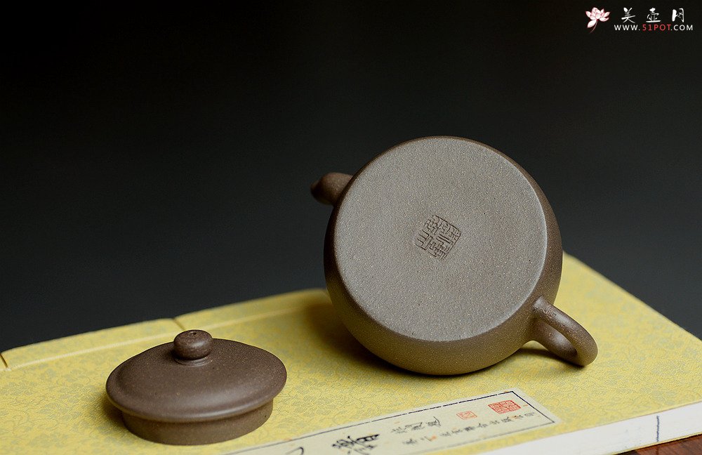 紫砂壶图片：国助工唐文全手新作 隐乐壶 大口实用 端庄秀气 - 宜兴紫砂壶网