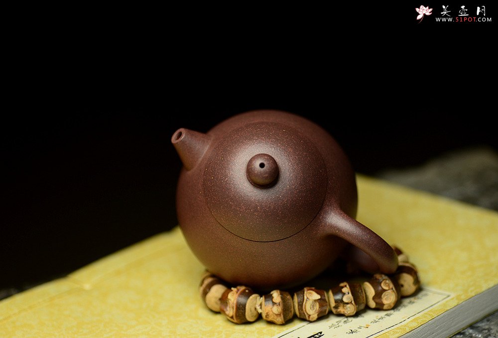 紫砂壶图片：淞庐作品 高温老紫泥 古朴 老味 全手文旦 - 宜兴紫砂壶网