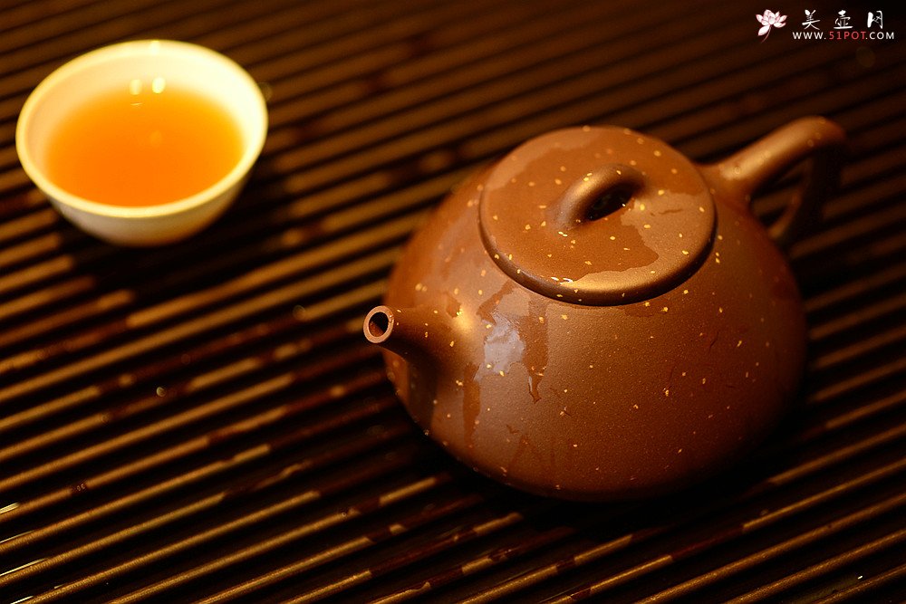 紫砂壶图片：曲峰老师全手工演绎经典 铺砂全手子冶石瓢 骨肉均挺 传统耐品 - 宜兴紫砂壶网