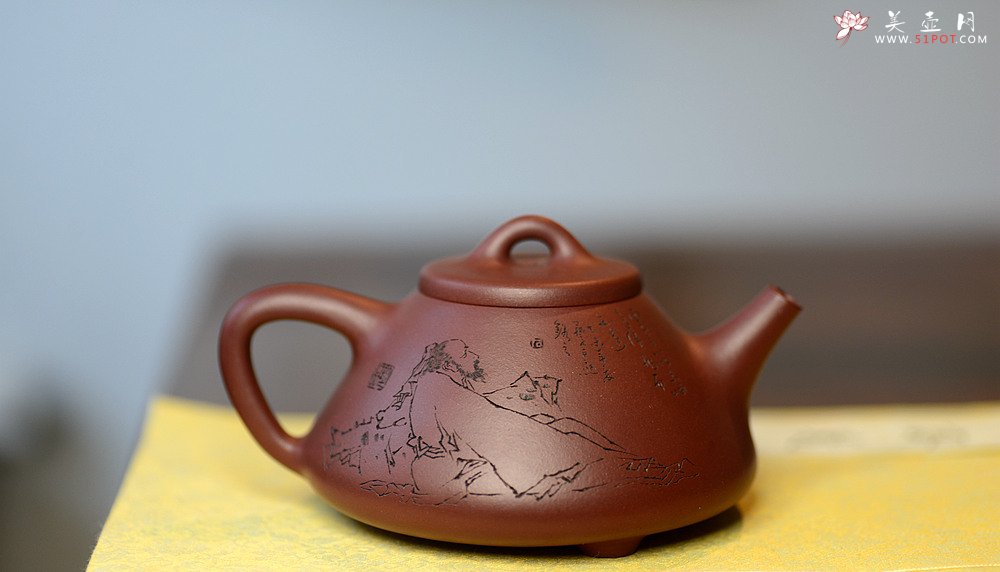 紫砂壶图片：张云熙精品装饰 油润老清水 子冶石瓢 挺拔清秀 有肉有骨 - 宜兴紫砂壶网