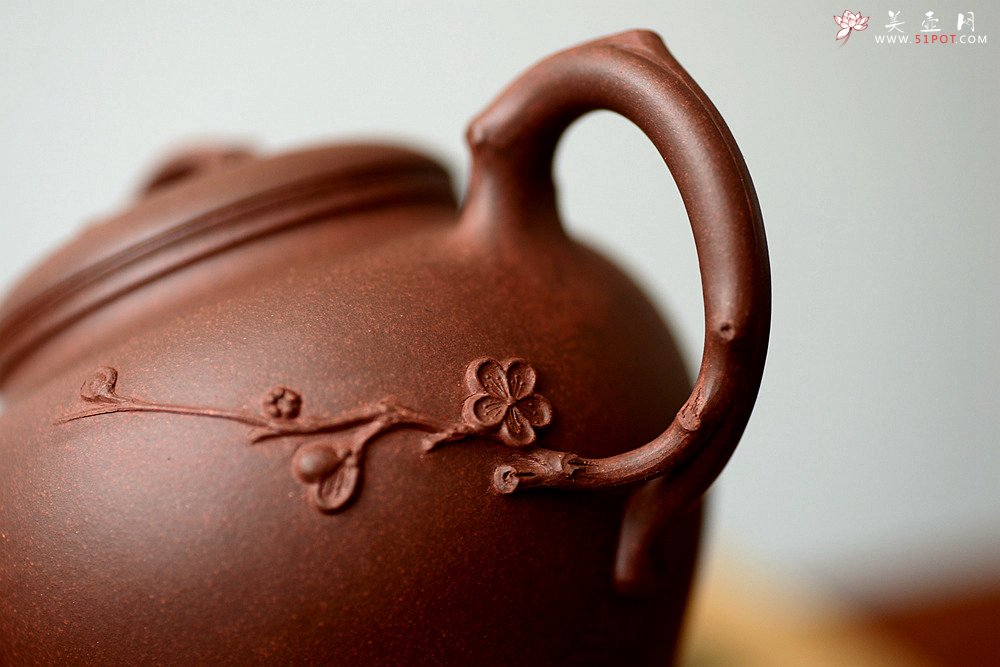 紫砂壶图片：潘丹初原创‘秀气’系列之腊梅 纯净底槽青 朴实素雅 刚挺 - 宜兴紫砂壶网