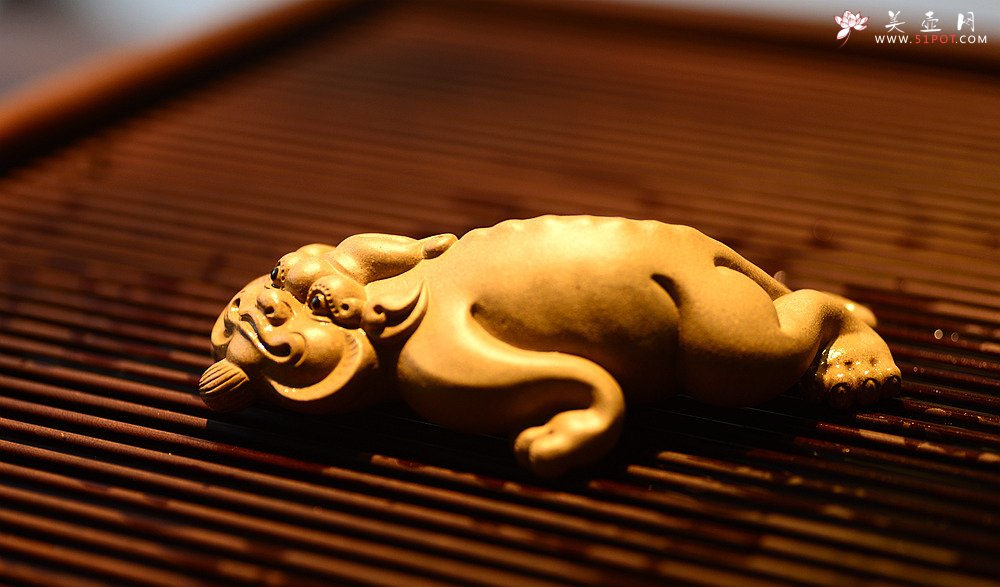 紫砂壶图片：美壶特惠 做工精细 生动传神 貔貅~~茶盘尤物 - 宜兴紫砂壶网