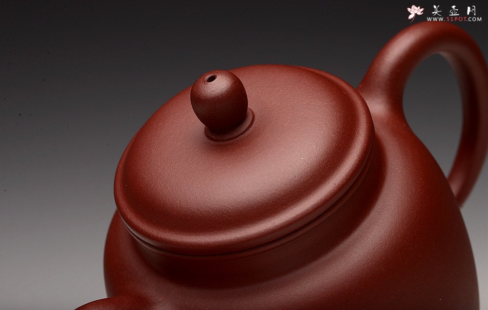 紫砂壶图片：美壶特惠 俞欣荣新作 挺拔俊秀 留云 优质枣红泥 极易泡养 - 宜兴紫砂壶网