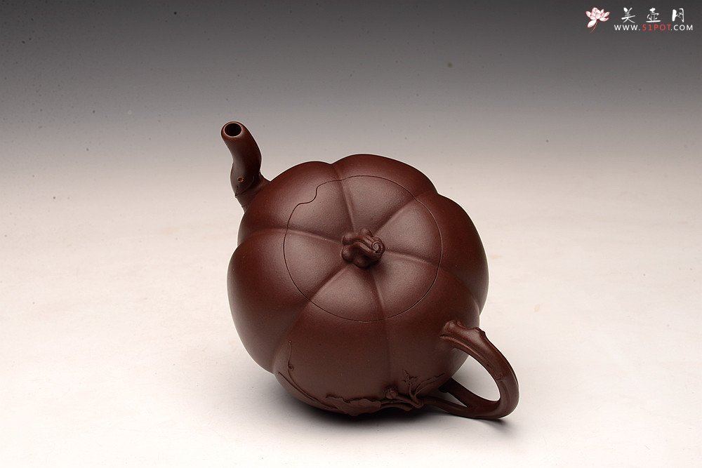紫砂壶图片：顾正芳乙未年新品 饱满丰润 灵韵秀雅 全手筋纹南瓜 田园清趣 - 宜兴紫砂壶网