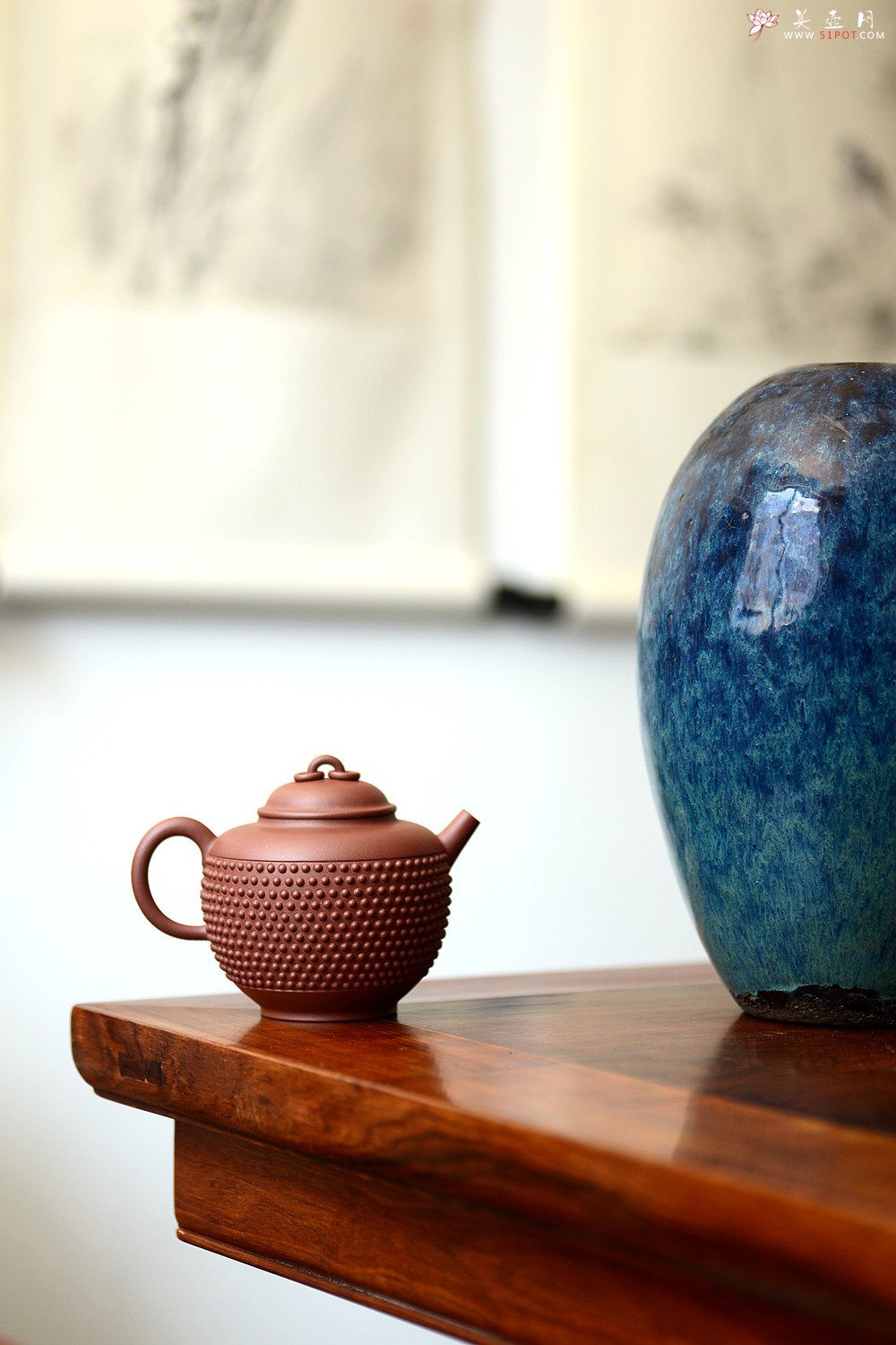 紫砂壶图片：于洪霞乙未年全手精品之作 挺拔俊秀  全手钟乐  - 宜兴紫砂壶网