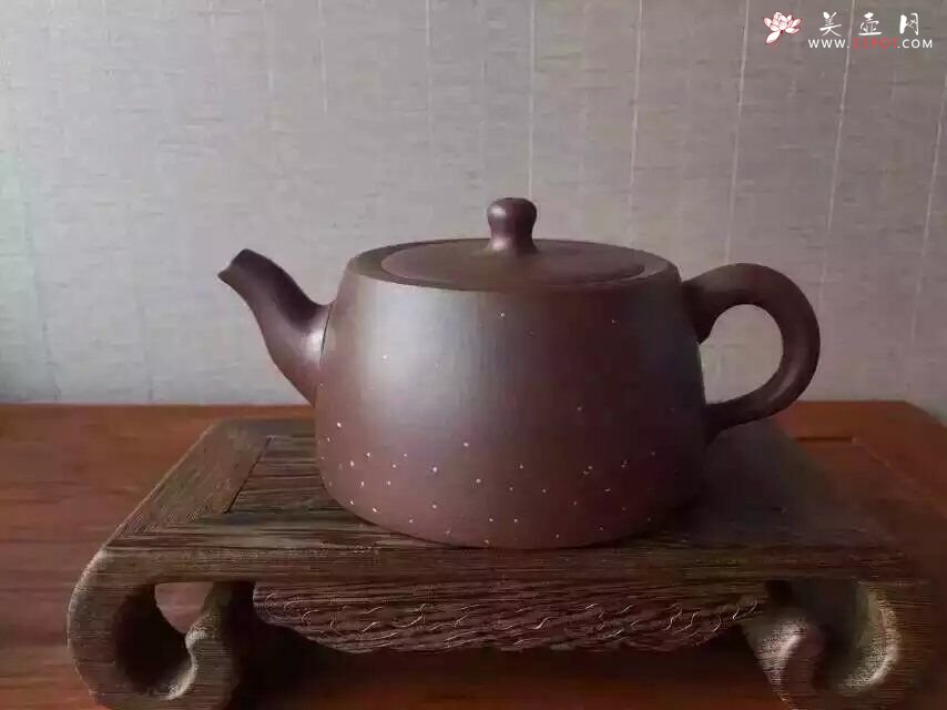 紫砂壶图片：铺砂井栏  - 宜兴紫砂壶网