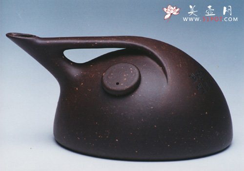 紫砂壶图片：大吉祥系列之半月 - 宜兴紫砂壶网