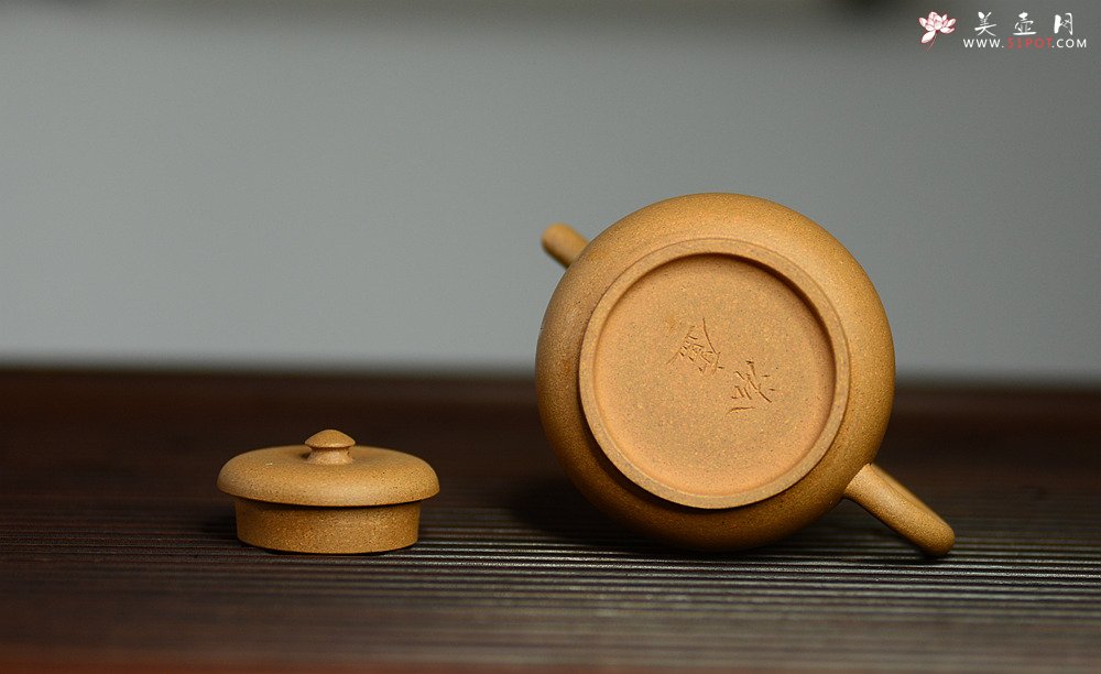 紫砂壶图片：淞庐作品 杀茶利器 全手明式龙蛋  茶人最爱~~实用佳品 - 宜兴紫砂壶网