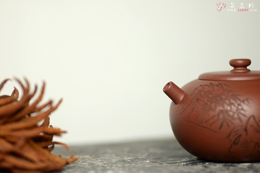 紫砂壶图片：詹黎明全手新作 浑厚圆润 高路精心装饰 球孔 做工精致 福圆 - 宜兴紫砂壶网