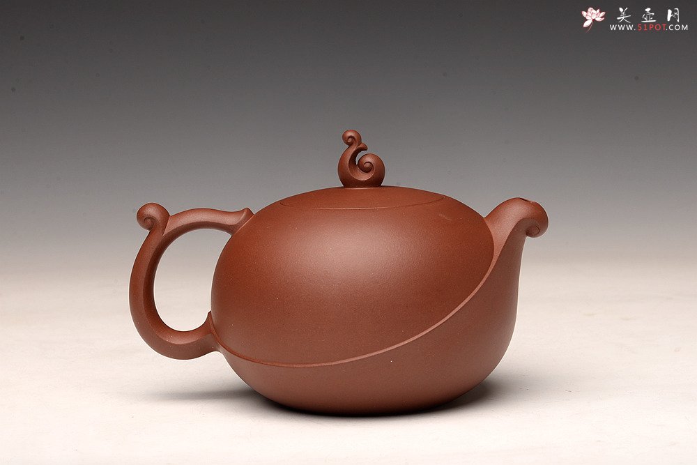 紫砂壶图片：于洪霞原创力作 全手大品‘源’ 韵味十足 线条流畅 - 宜兴紫砂壶网