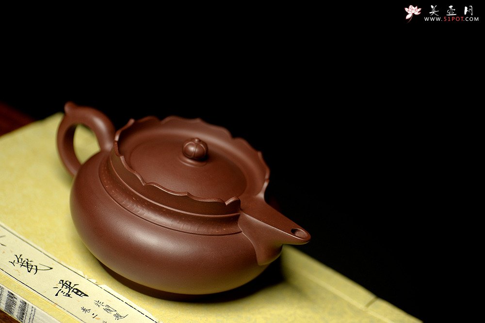 紫砂壶图片：蔡旭伟乙未年新品 精美之作 全手铺砂圆僧帽 娴静品茗 - 宜兴紫砂壶网