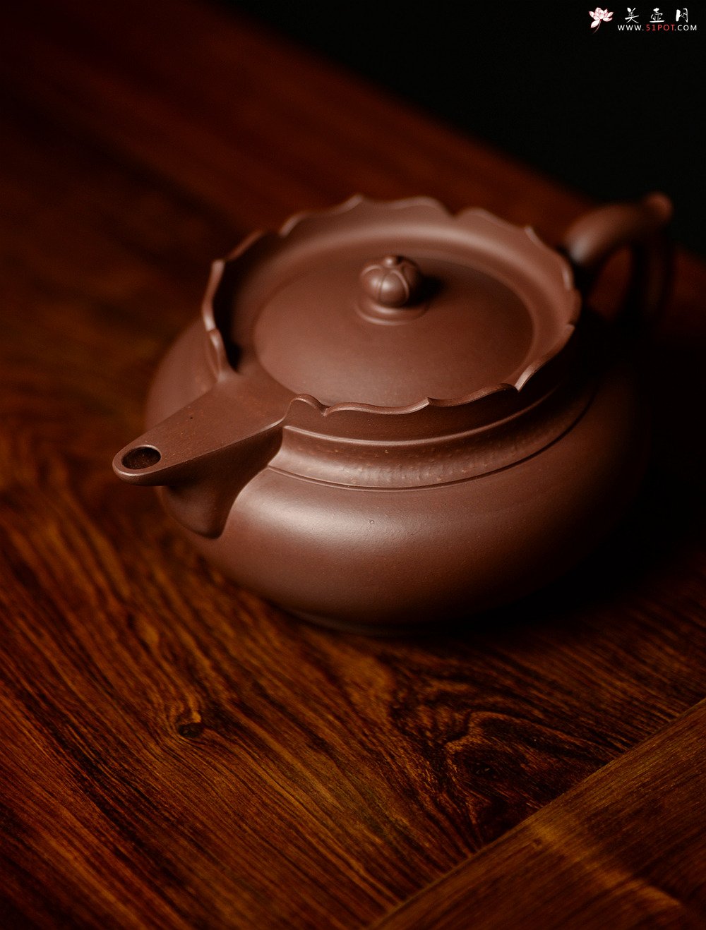 紫砂壶图片：蔡旭伟乙未年新品 精美之作 全手铺砂圆僧帽 娴静品茗 - 宜兴紫砂壶网