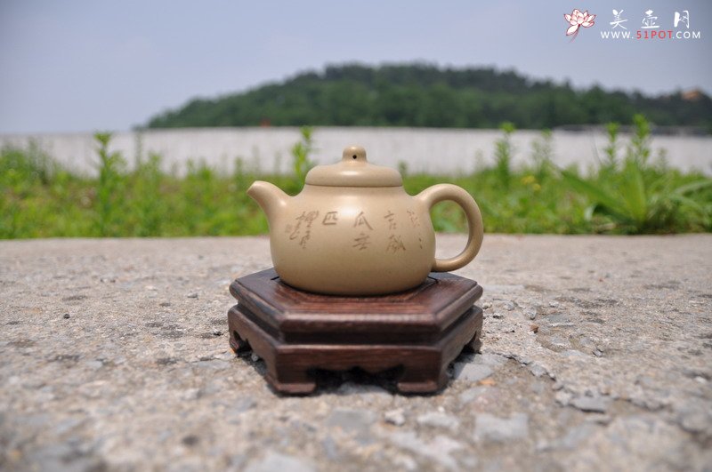 紫砂壶图片：全手工制作匏瓜壶 - 宜兴紫砂壶网