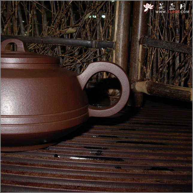 紫砂壶图片：天地方圆壶 - 宜兴紫砂壶网