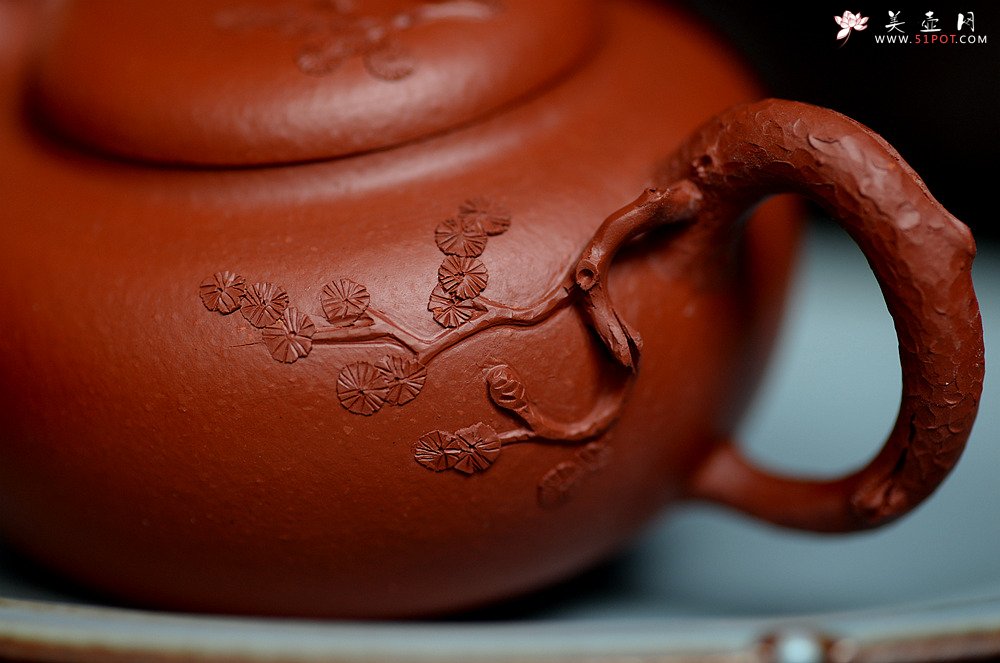 紫砂壶图片：蔡一强新品  实用花货 以松针装饰生动  原矿朱泥 全手松韵壶 - 宜兴紫砂壶网