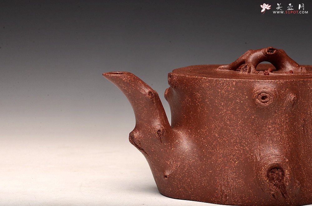 紫砂壶图片：单志萍新作 苍劲之意 古拙之风  全手梅桩 经典作品 - 宜兴紫砂壶网