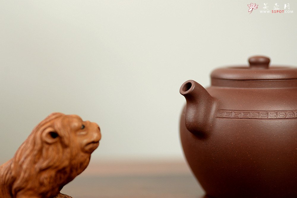 紫砂壶图片：钱建荷全手新作 品心 古瓮造型颇为好玩 做工精致  知心 - 宜兴紫砂壶网