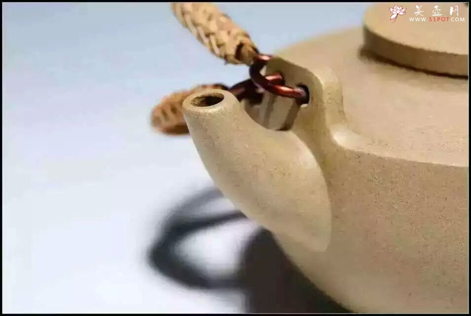 紫砂壶图片：提梁壶 - 宜兴紫砂壶网