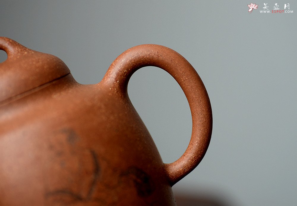 紫砂壶图片：细刻如丝 黄龙山降坡泥 全手高士壶 饱满大气 - 宜兴紫砂壶网