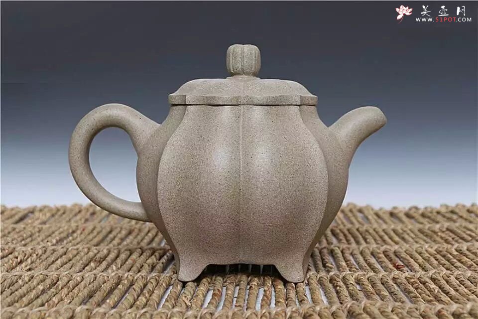 紫砂壶图片：高锦囊壶 - 宜兴紫砂壶网