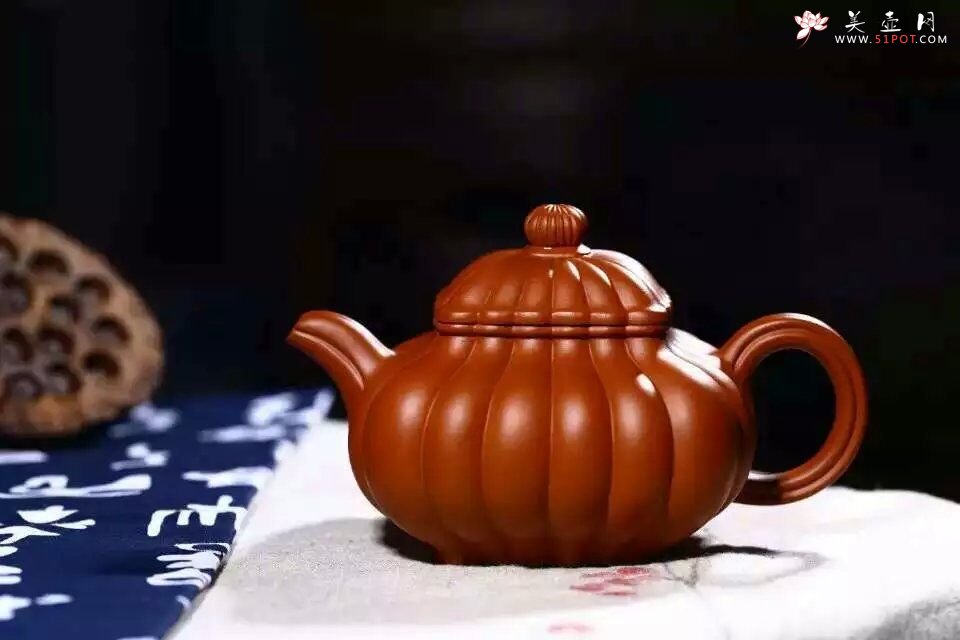 紫砂壶图片：筋纹四方 - 宜兴紫砂壶网