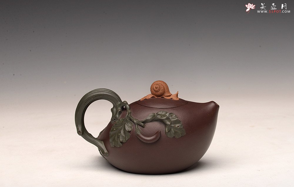 紫砂壶图片：田园清趣 理趣兼备 合于美学 茄形高年惬意壶 孙伟强张新亚合作 - 宜兴紫砂壶网