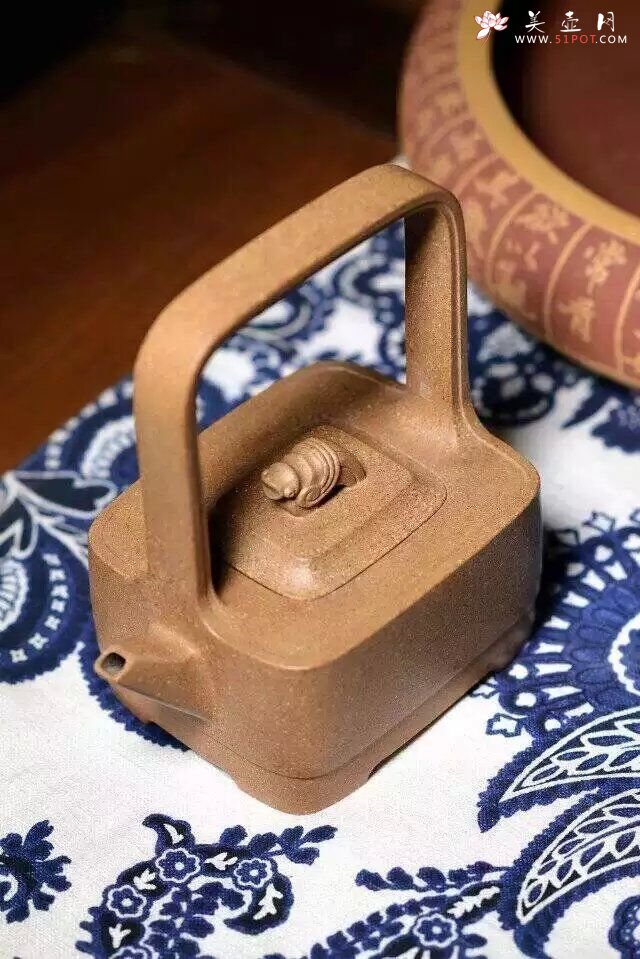 紫砂壶图片：提梁壶 - 宜兴紫砂壶网