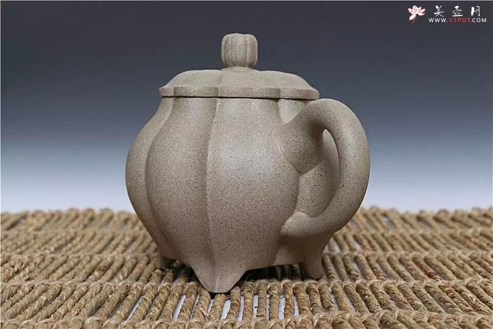 紫砂壶图片：高锦囊壶 - 宜兴紫砂壶网