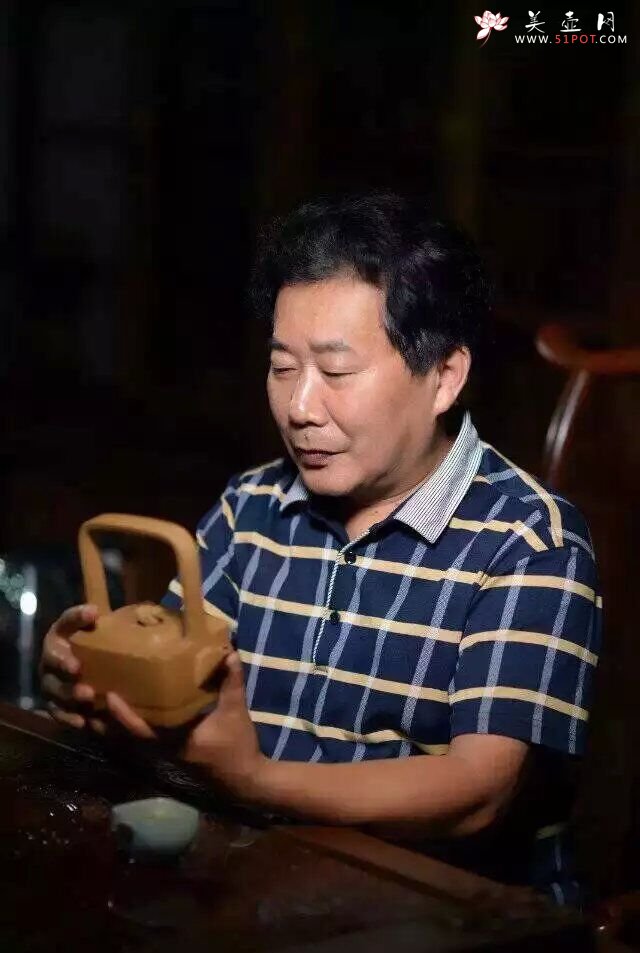 紫砂壶图片：提梁壶 - 宜兴紫砂壶网